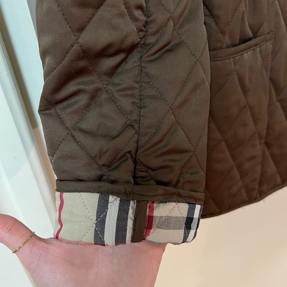 Burberry Quilted Jacket - Picture 4 of 12